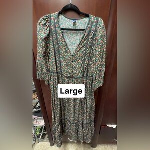 Floral V-Neck Dress - Green